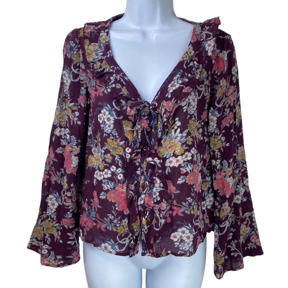 Bell Sleeve Floral Ruffle Tie Front Top Size Medium American Eagle